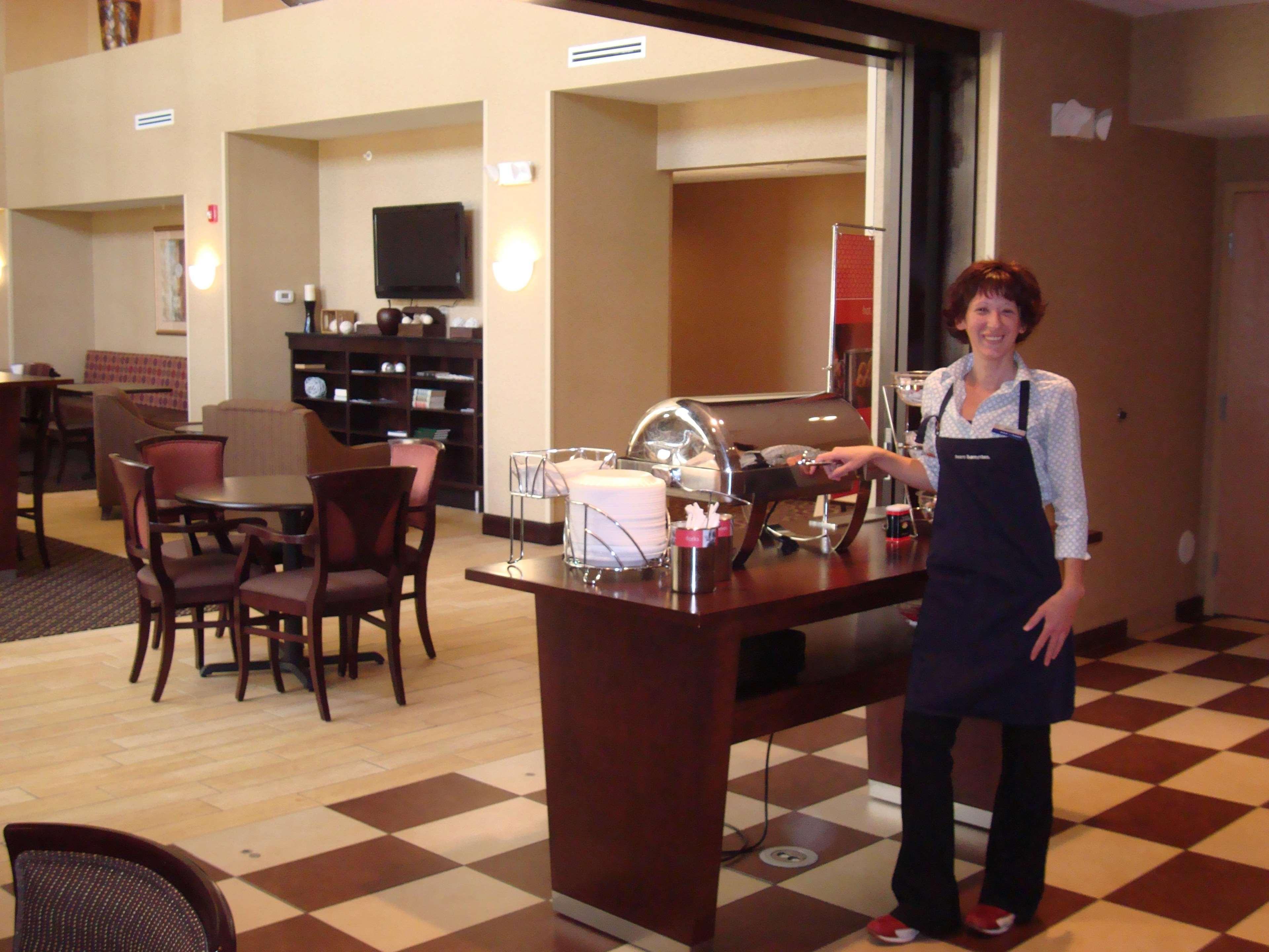 Hampton Inn & Suites Rochester-North Restoran fotoğraf